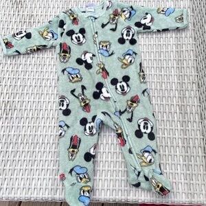 Disney Mickey Mouse -Donald Duck- Pluto- Fleece Onseie/ Coverall Size 6-9M